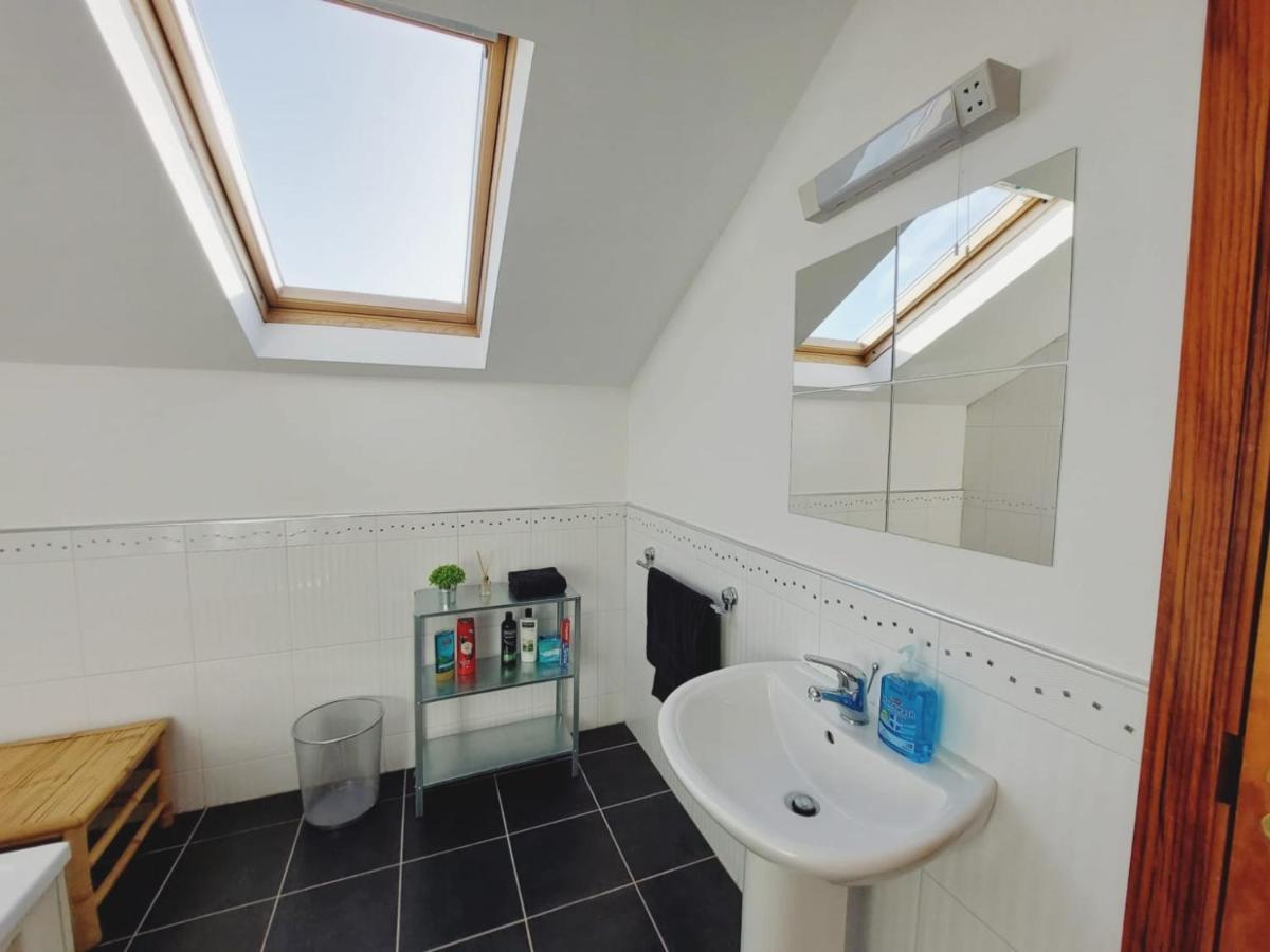 Private Accommodation In House Close To Galway City מראה חיצוני תמונה